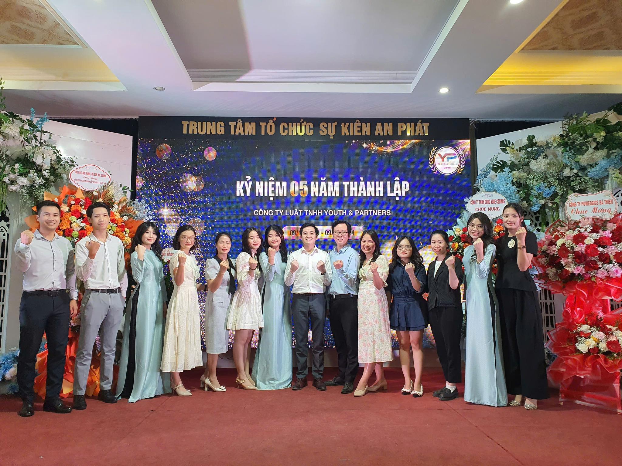 Đội ngũ luật sư tư vấn nhà đất Việt Trì Phú Thọ tại Youth Partners Đội ngũ luật sư tư vấn nhà đất Việt Trì Phú Thọ tại Youth Partners
