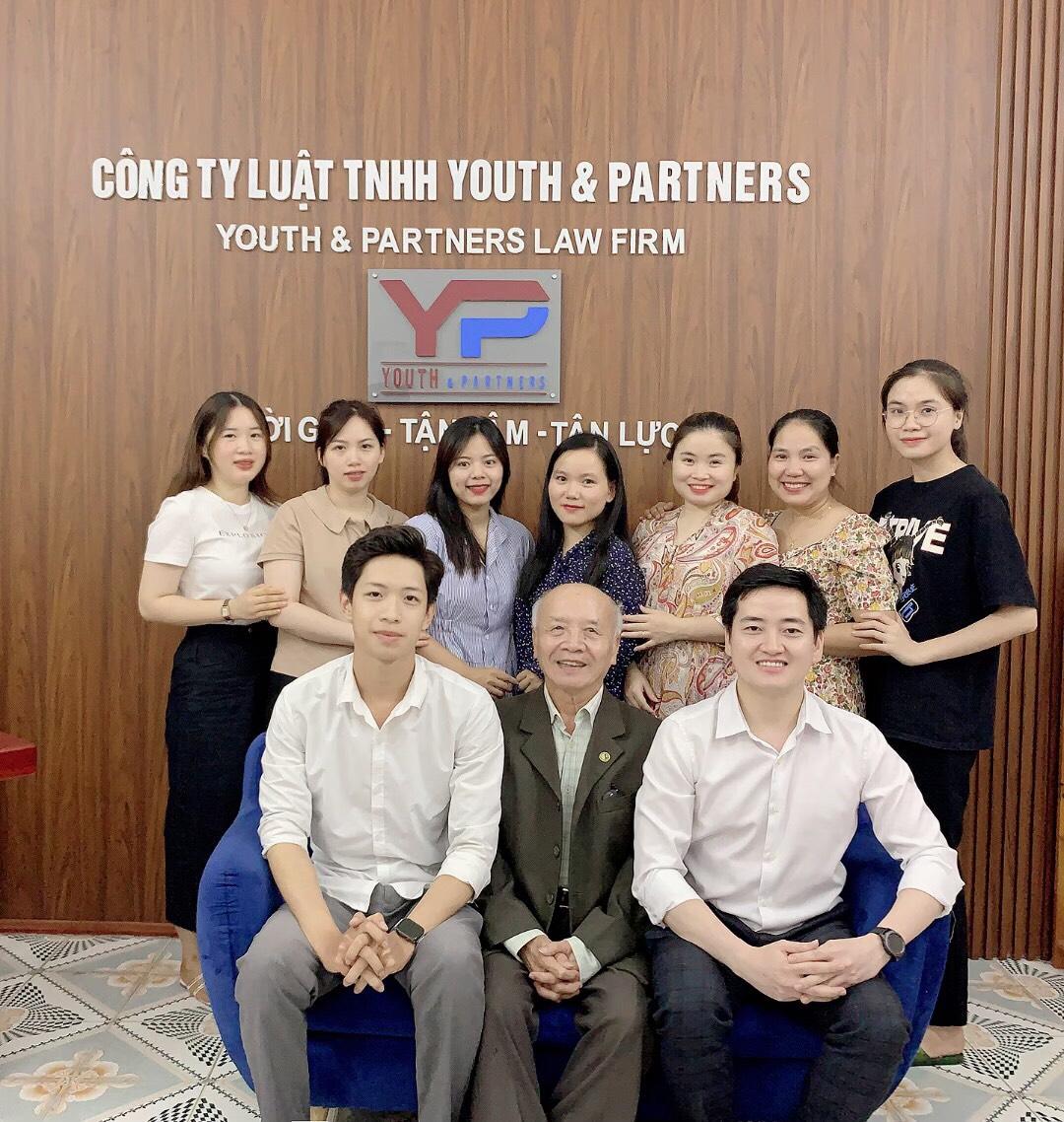 Đội ngũ luật sư tư vấn thủ tục cấp bìa đỏ lần đầu của Y&P Law firm Đội ngũ luật sư tư vấn thủ tục cấp bìa đỏ lần đầu của Y&P Law firm