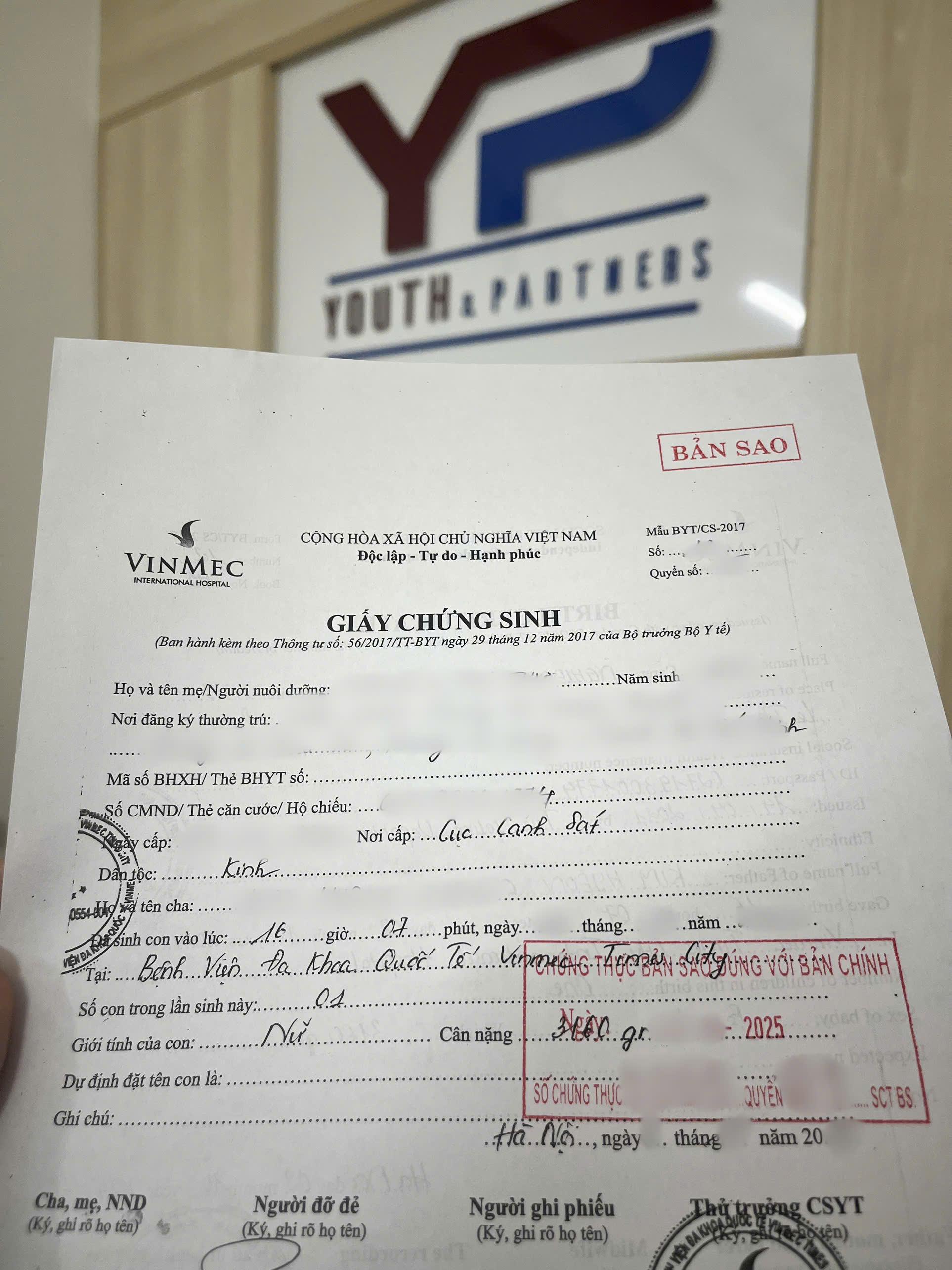 Giấy chứng sinh là tài liệu bắt buộc trong hồ sơ làm giấy khai sinh Giấy chứng sinh là tài liệu bắt buộc trong hồ sơ làm giấy khai sinh