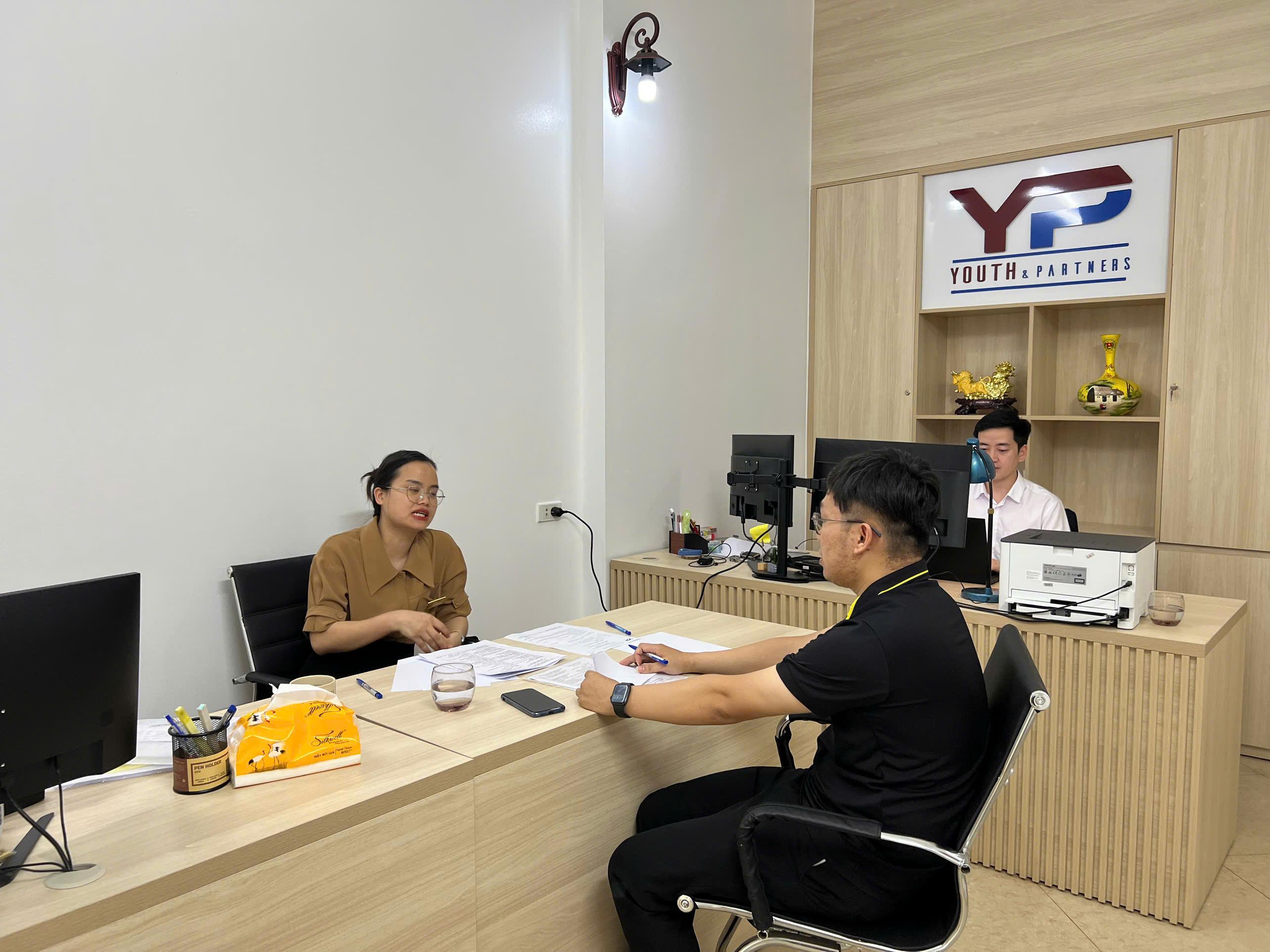 Luật sư tư vấn cho khách hàng các quy định về tuyển dụng Từ Sơn Bắc Ninh Luật sư tư vấn cho khách hàng các quy định về tuyển dụng Từ Sơn Bắc Ninh