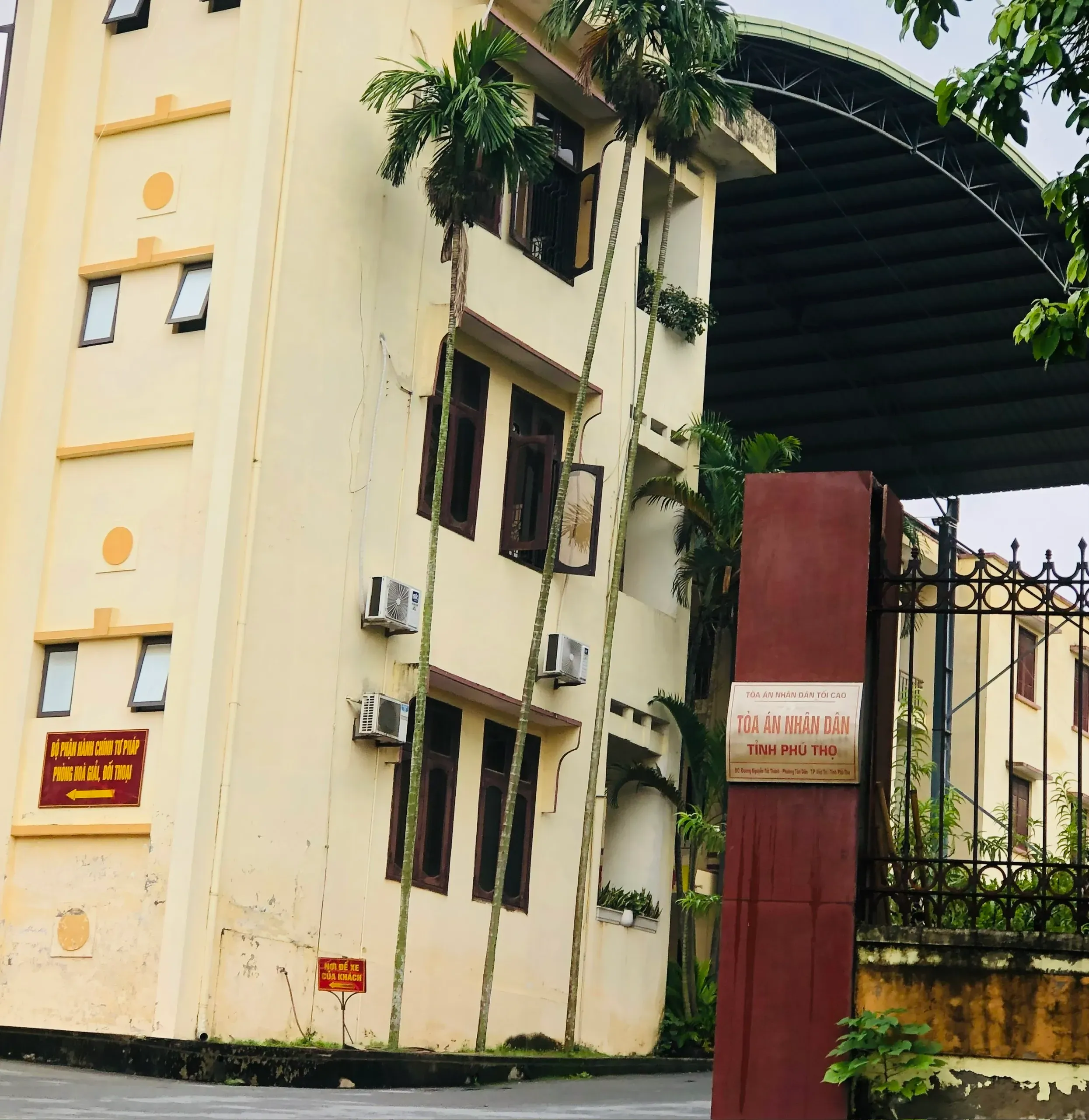 Tòa án giải quyết vụ việc của Luật sư Phú Thọ Tòa án giải quyết vụ việc của Luật sư Phú Thọ