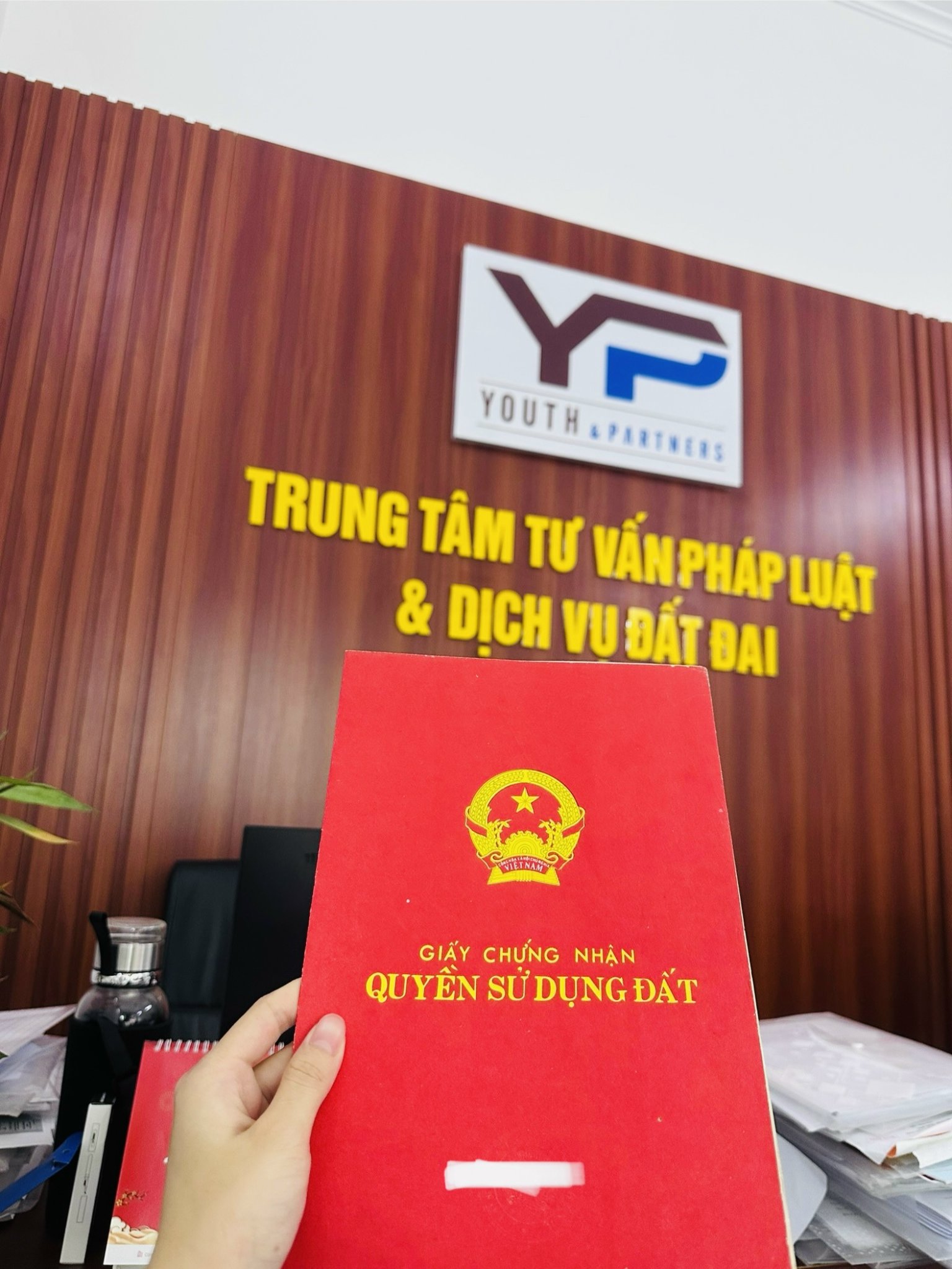 Có giấy chứng nhận để đáp ứng điều kiện thừa kế quyền sử dụng đất