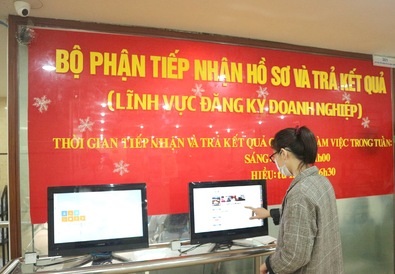 Dịch vụ đăng ký kinh doanh YP xử lý hồ sơ cho khách hàng tại hành chính công