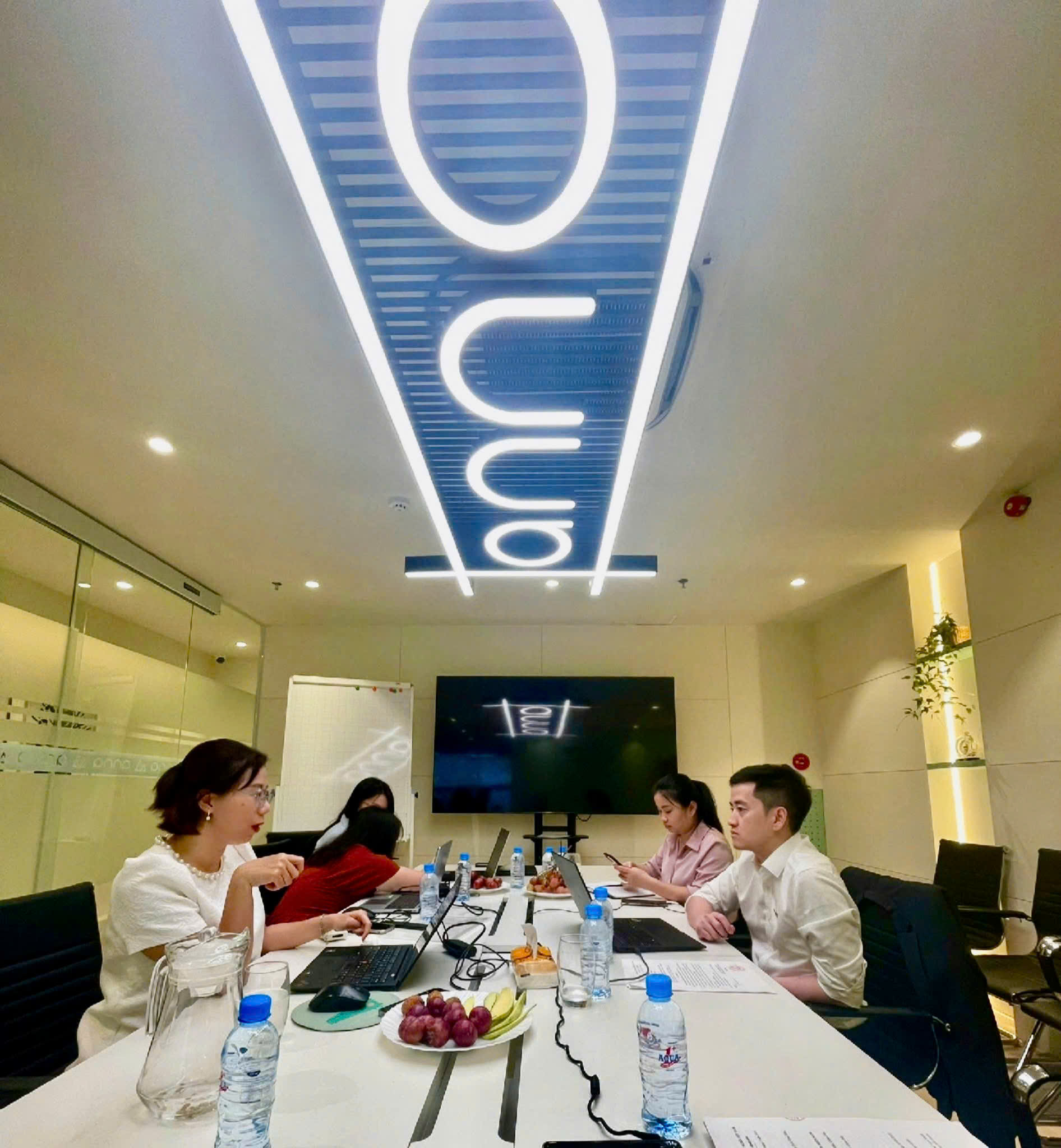 Dịch vụ luật sư doanh nghiệp tư vấn cho khách hàng