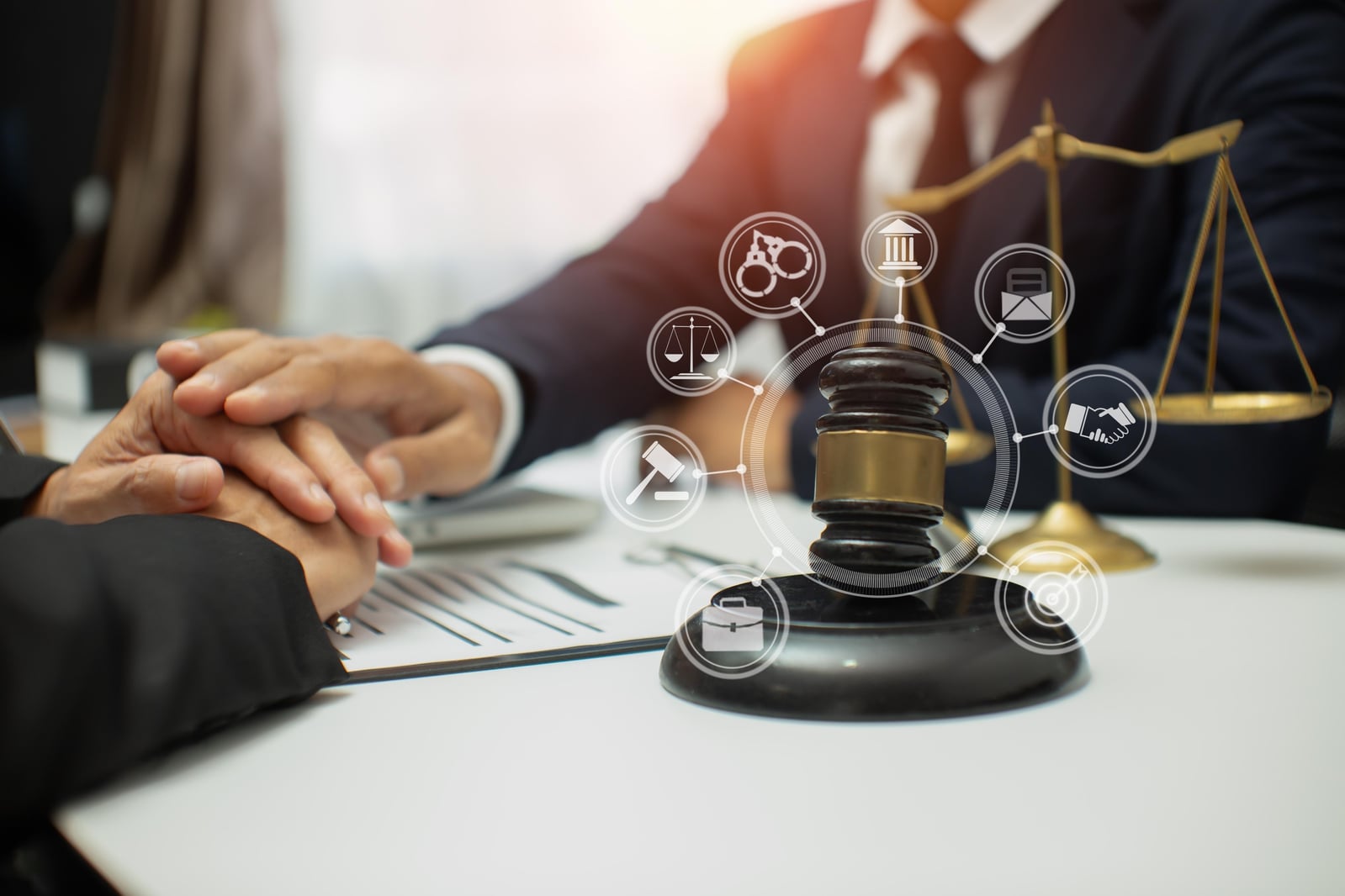 Y&P Lawfirm chuyên dịch vụ luật sư tố tụng uy tín tại xã Văn Giang, tỉnh Hưng Yên. Chuyên giải quyết tranh chấp Đất đai, Hình sự, Dân sự, Hành chính hiệu quả, tận tâm.
