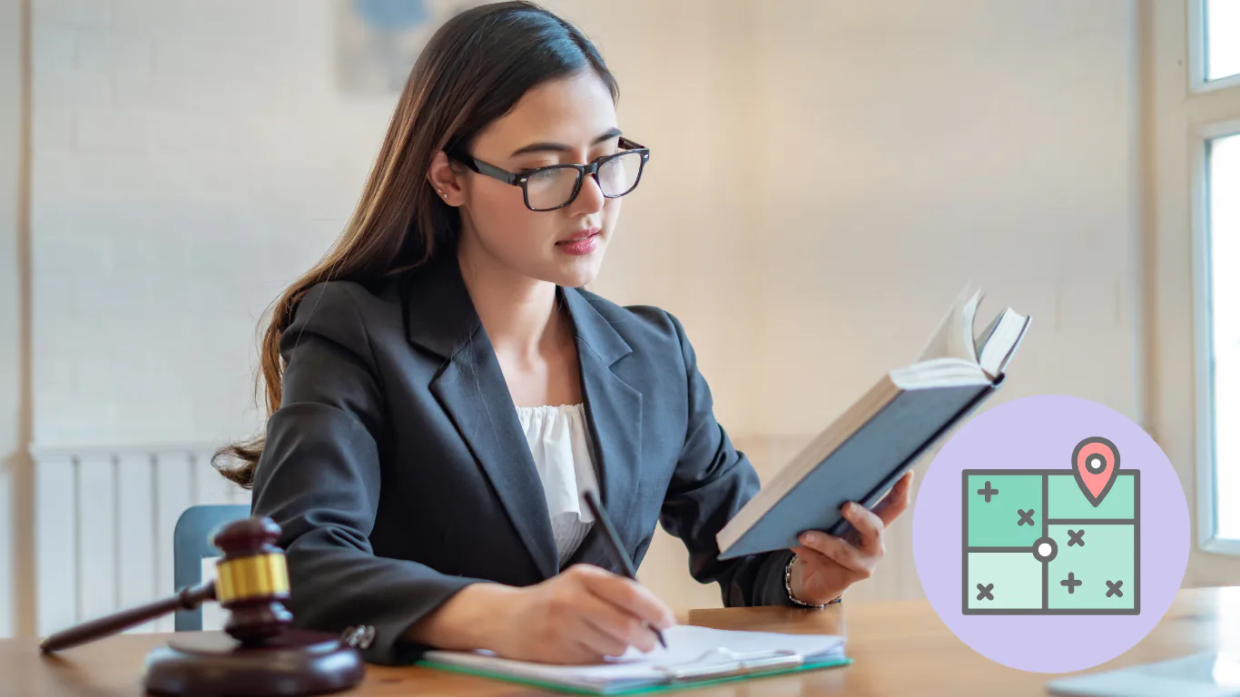 Luật sư đất đai nghiên cứu vụ việc của khách hàng