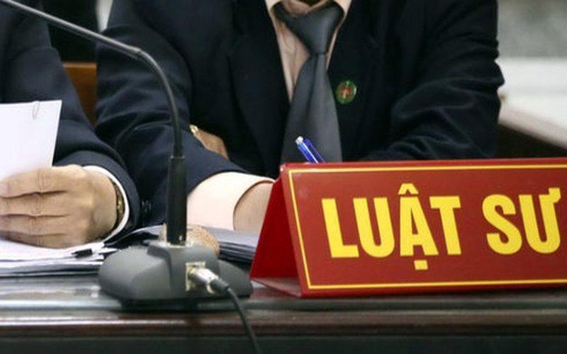 Luật sư đại diện Hưng Yên thay mặt khách hàng trong tố tụng