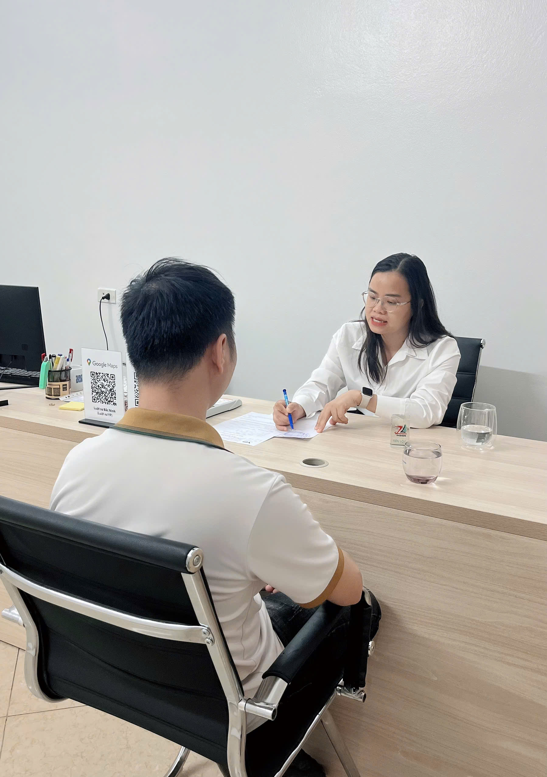 Luật sư hướng dẫn làm đơn khởi kiện đòi tài sản