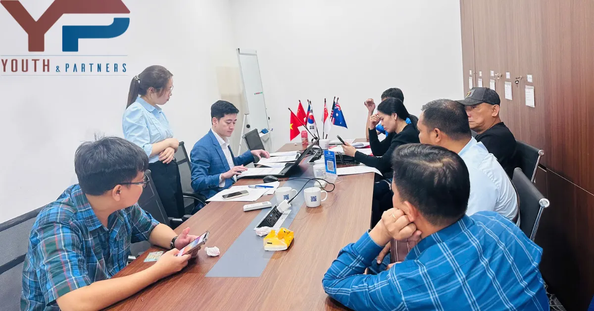 Luật sư thực hiện quy trình tư vấn pháp luật tại Hưng Yên