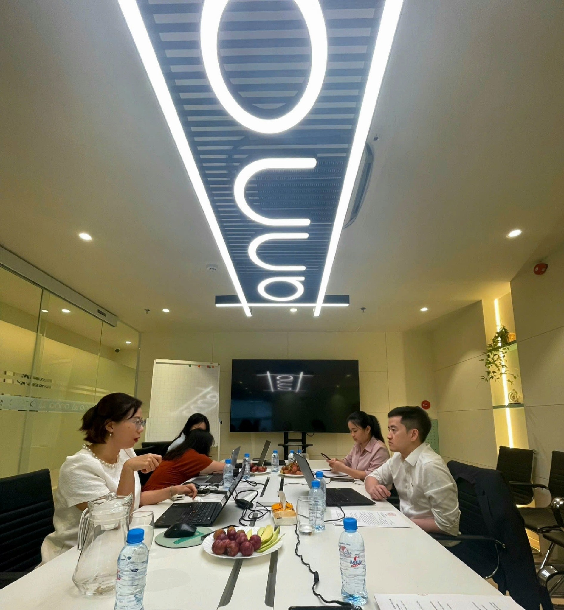 Luật sư tư vấn luật YP hỗ trợ doanh nghiệp tại trụ sở