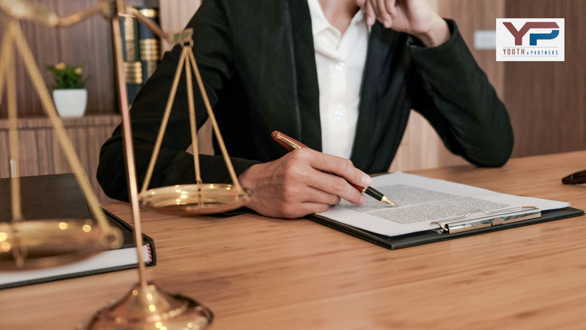 Luật sư tư vấn nhà đất hỗ trợ rà soát tình trạng pháp lý