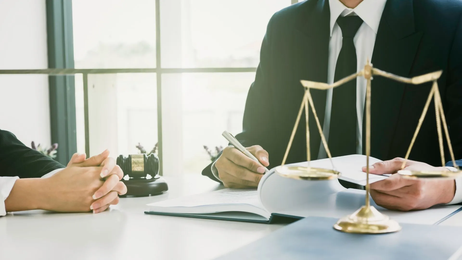 Luật sư YP Law Firm tư vấn về Hợp đồng tặng cho quyền sử dụng đất có điều kiện 