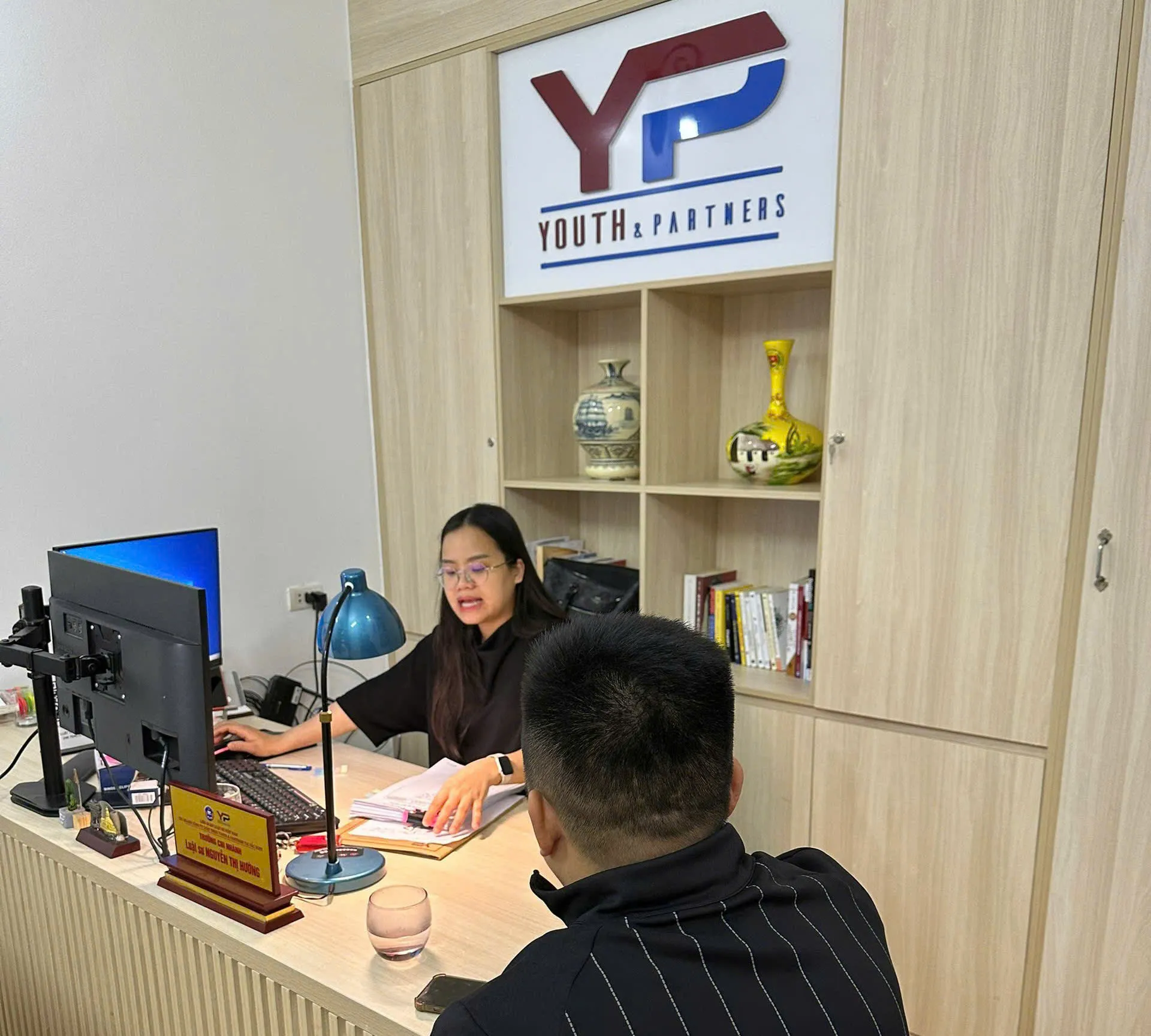 Lưu ý khi ký hợp đồng dịch vụ pháp lý với luật sư Bắc Ninh