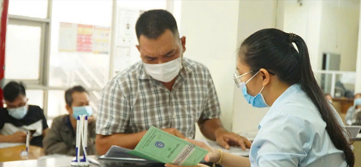  Nộp hồ sơ rút bảo hiểm xã hội 1 lần trực tiếp