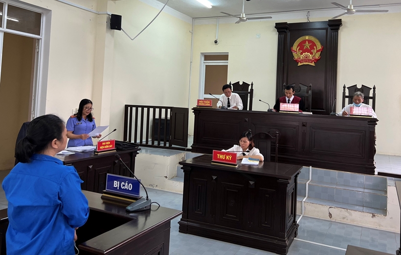 Phiên toà xét xử tội chứa chấp mại dâm