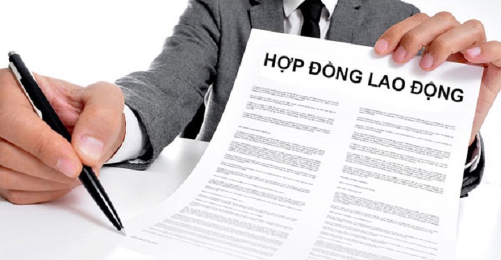Sau khi gia hạn giấy phép lao động có thể yêu cầu nộp hợp đồng ký với người lao động nước ngoài