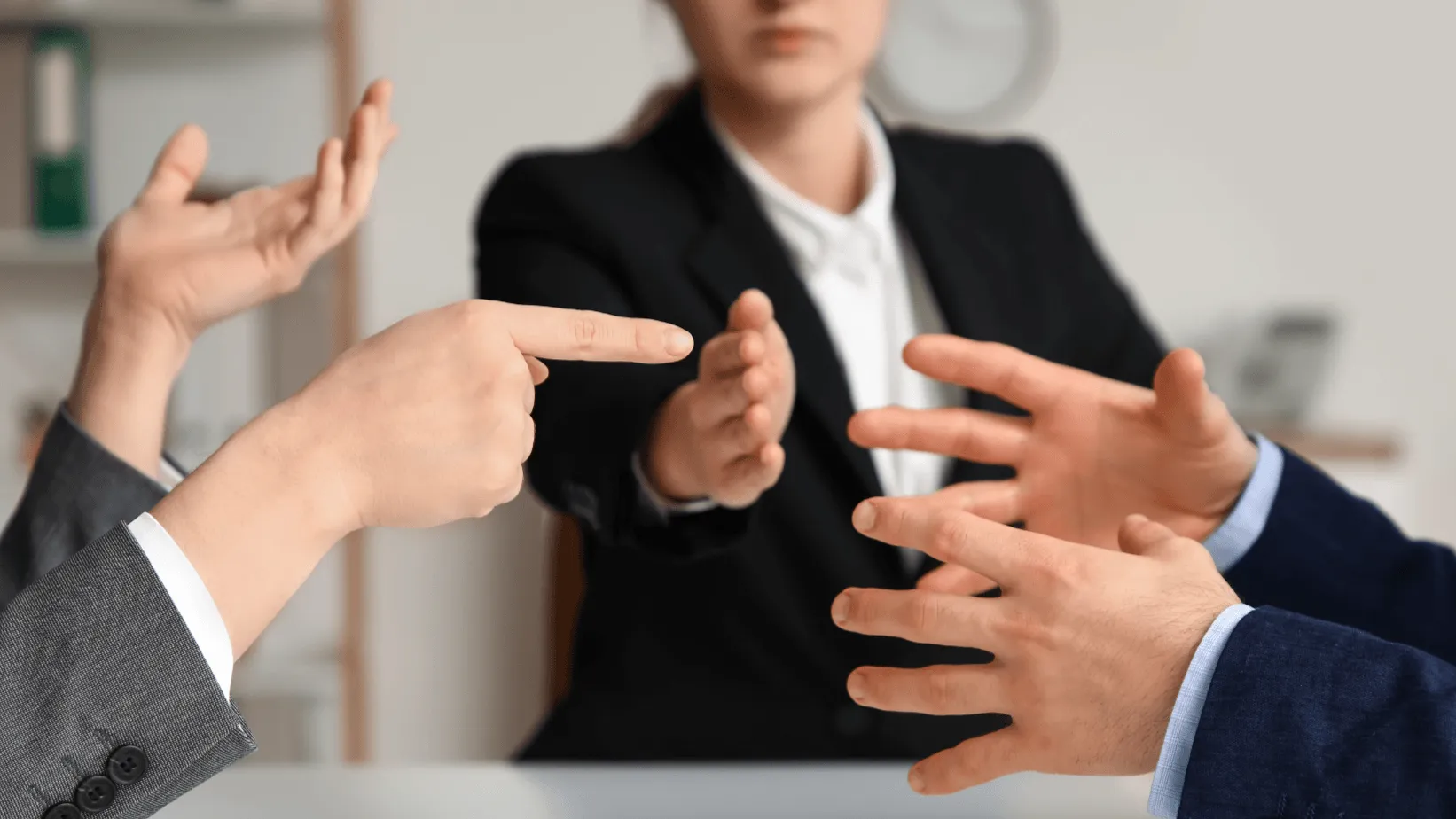 Sự đồng hành của Luật sư Hưng Yên khi có tranh chấp pháp lý Sự đồng hành của Luật sư Hưng Yên khi có tranh chấp pháp lý