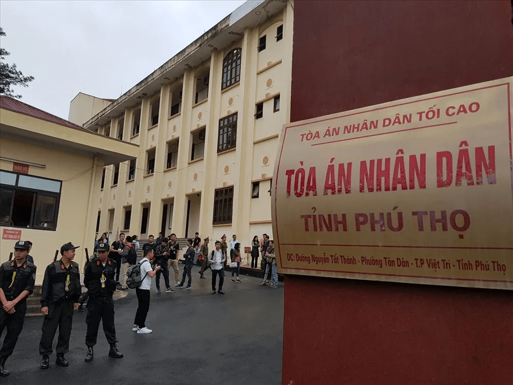 Tòa án giải quyết đơn ly hôn Phú Thọ