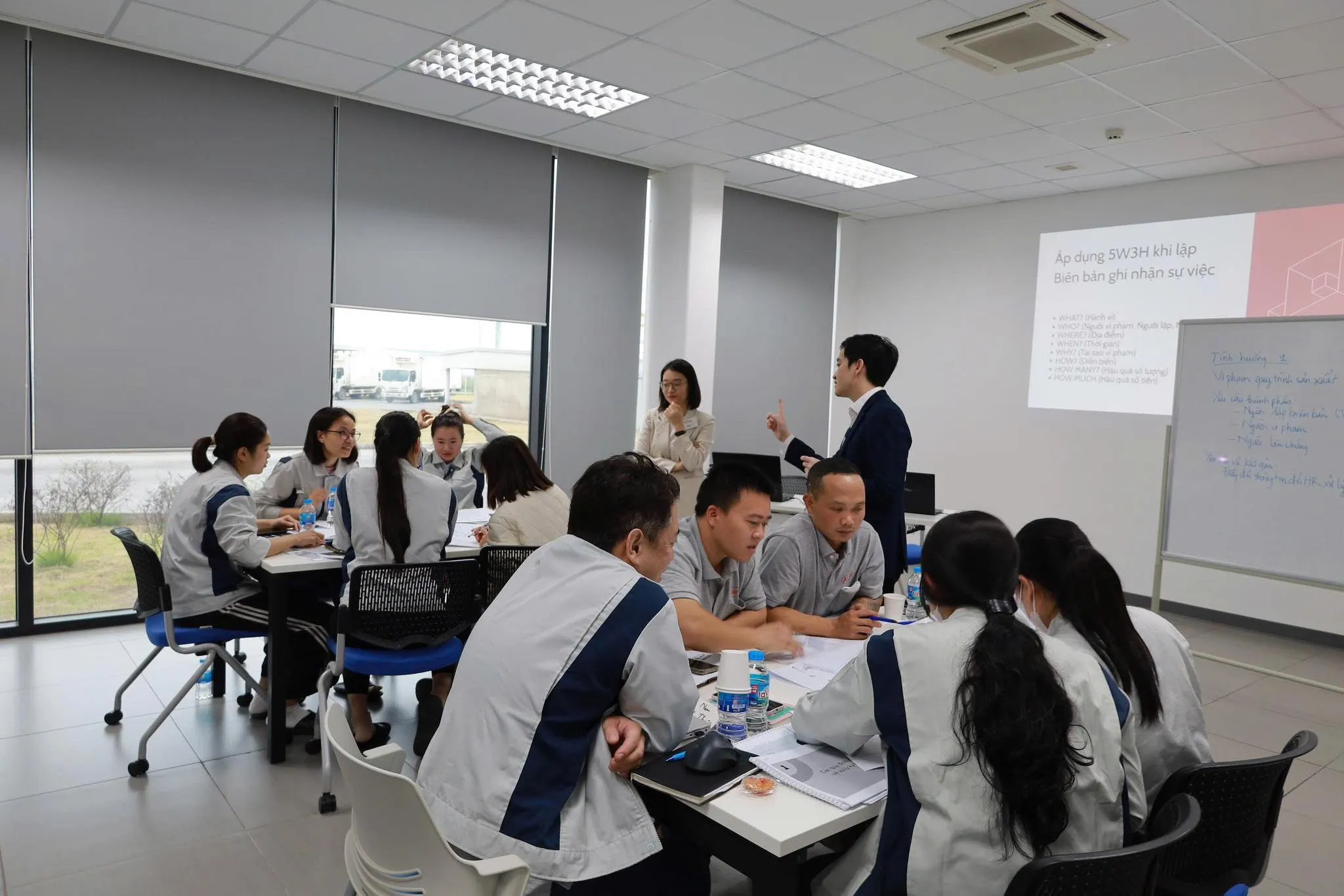 Văn phòng luật sư YP thực hiện đào tạo nội bộ cho doanh nghiệp khách hàng