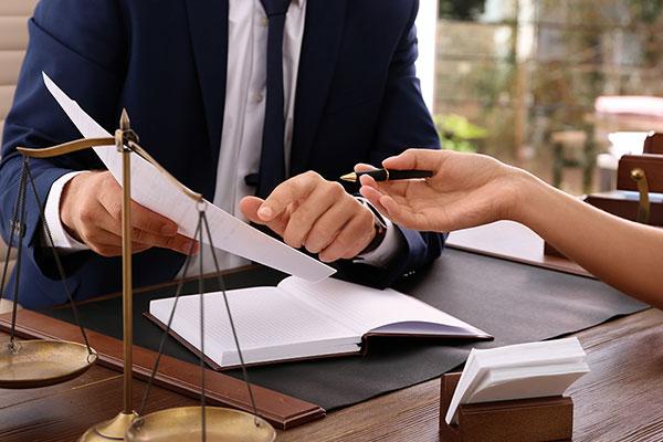 Câu hỏi thường gặp về tranh chấp hợp đồng vay tài sản