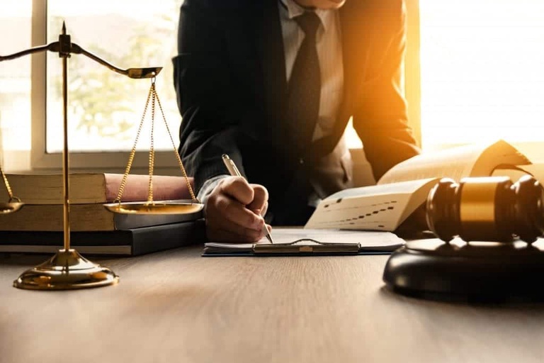 Chi phí thuê Luật sư tranh tụng tính như thế nào Chi phí thuê Luật sư tranh tụng tính như thế nào