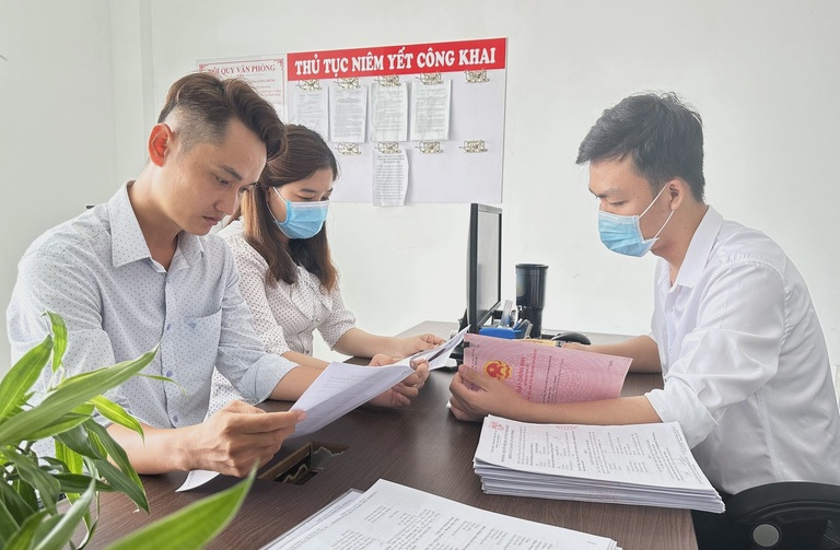 Công chứng chuyển nhượng quyền sử dụng đất tại Bắc Ninh Công chứng chuyển nhượng quyền sử dụng đất tại Bắc Ninh