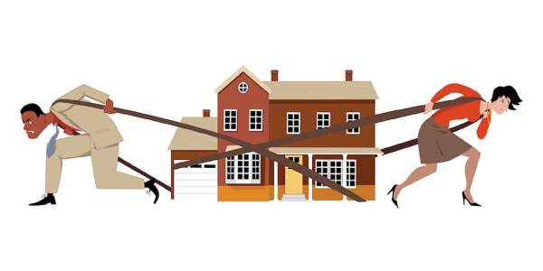 Luật sư đất đai hỗ trợ khách hàng giải quyết tranh chấp
