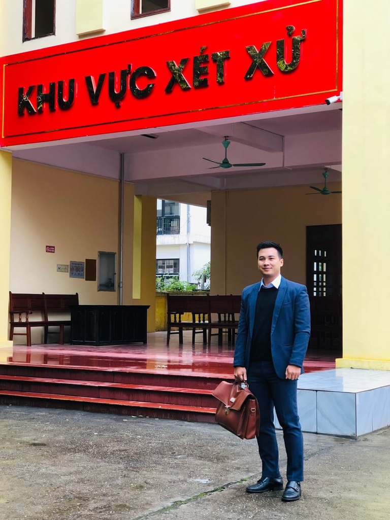 Luật sư giải quyết các vụ tranh chấp đất đai ở Phú Thọ luôn đồng hành cùng khách hàng Luật sư giải quyết các vụ tranh chấp đất đai ở Phú Thọ luôn đồng hành cùng khách hàng