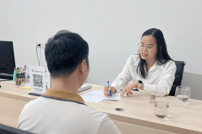 Luật sư tư vấn về dịch vụ làm giấy phép lao động