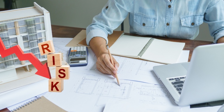 Rủi ro pháp lý khiến hồ sơ điều chỉnh dự án đầu tư bị kéo dài Rủi ro pháp lý khiến hồ sơ điều chỉnh dự án đầu tư bị kéo dài