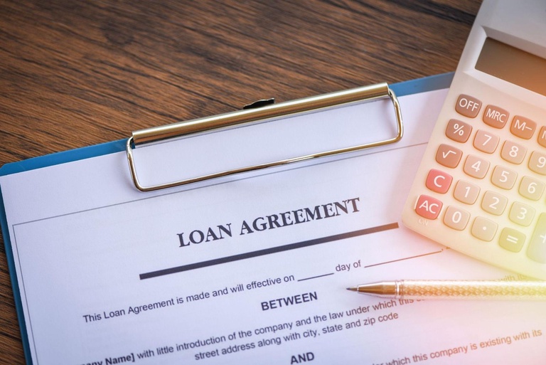 Tranh chấp hợp đồng vay tài sản là gì?