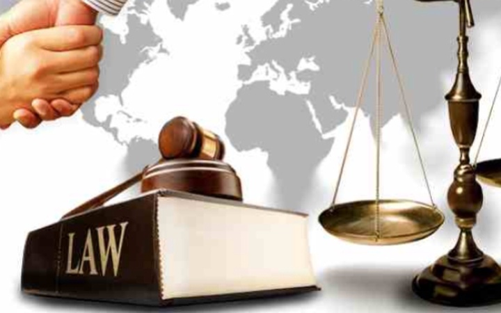 Pháp chế thuê ngoài chiến lược cho doanh nghiệp tại KCN. Chuyên gia tư vấn FDI, Lao động, đảm bảo tuân thủ, tối ưu hóa rủi ro và chi phí vận hành cho doanh nghiệp.