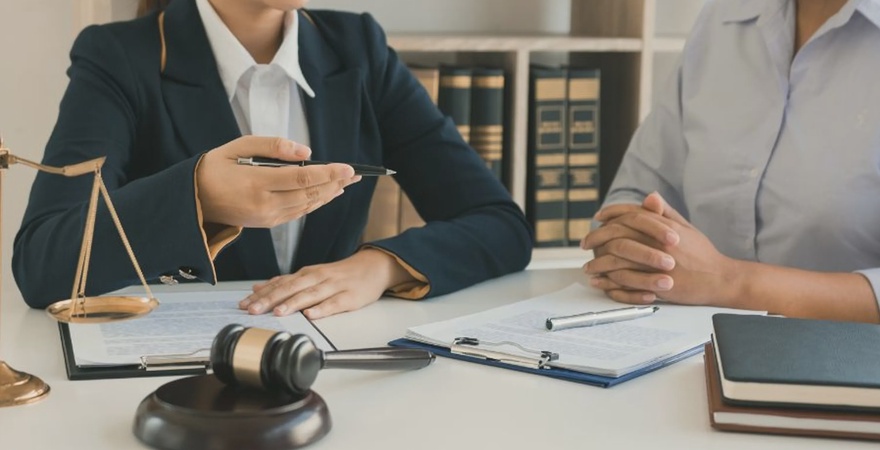 Luật sư tư vấn quy trình thành lập doanh nghiệp tại xã Phú Xuyên uy tín, chuyên nghiệp sẽ hỗ trợ khách hàng từ lựa chọn loại hình đến hoàn tất hồ sơ pháp lý.