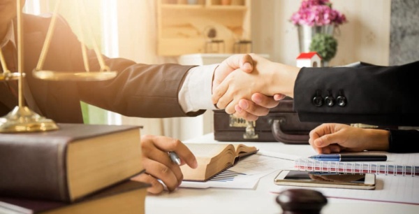 Tìm luật sư giỏi tại phường Phượng Sơn, Bắc Ninh? Y&P Law Firm giới thiệu Top 5 luật sư giỏi tại phường Phượng Sơn uy tín, tận tâm và nhiều kinh nghiệm.