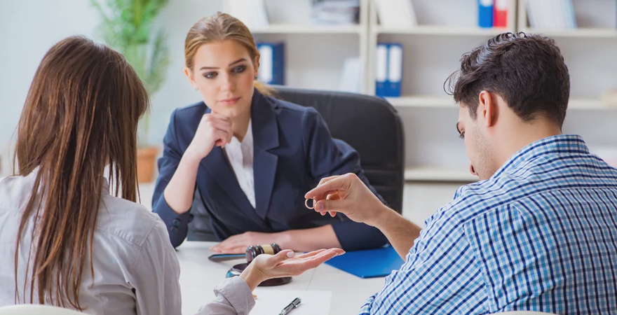 Luật sư ly hôn tại phường Tự Lạn – Y&P Law Firm cung cấp dịch vụ tư vấn, soạn hồ sơ, đại diện giải quyết ly hôn nhanh, bảo mật, hiệu quả cho khách hàng.